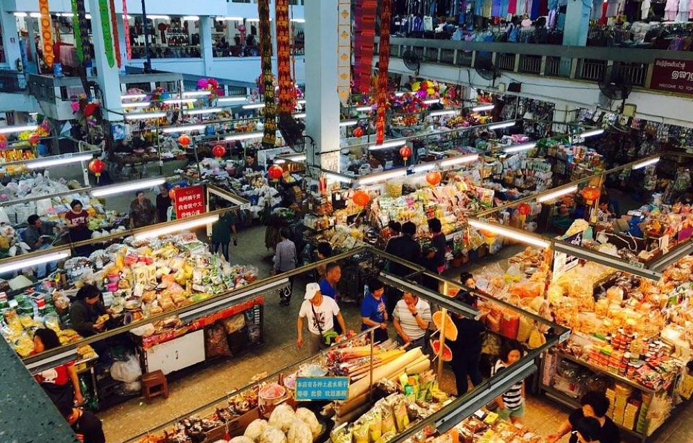 Warorot Market (Kad Luang) in Chiang Mai Pictures