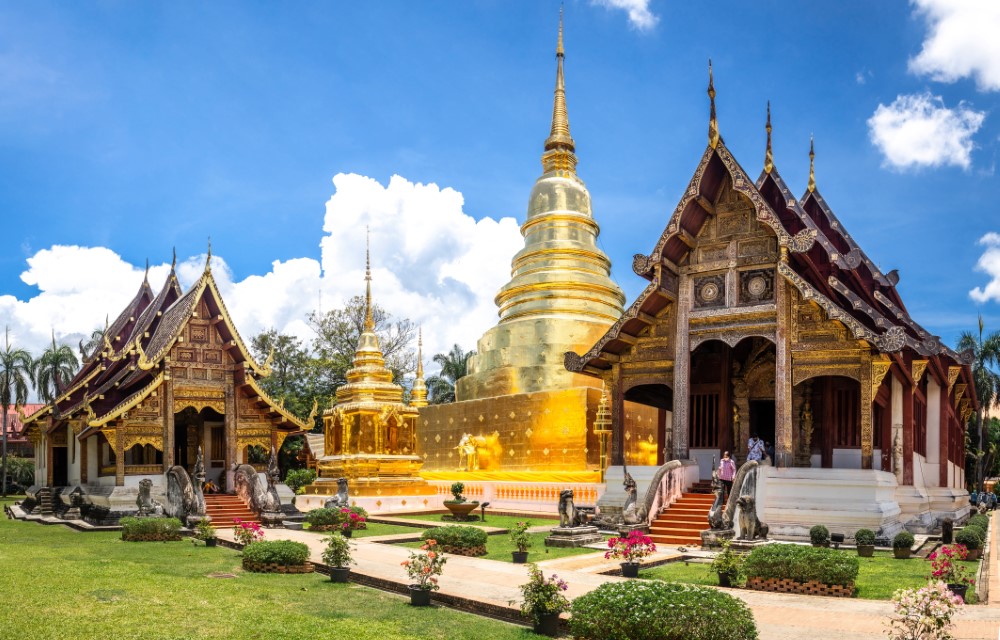 Wat Phra Singh Woramahawihan in Chiang Mai Pictures