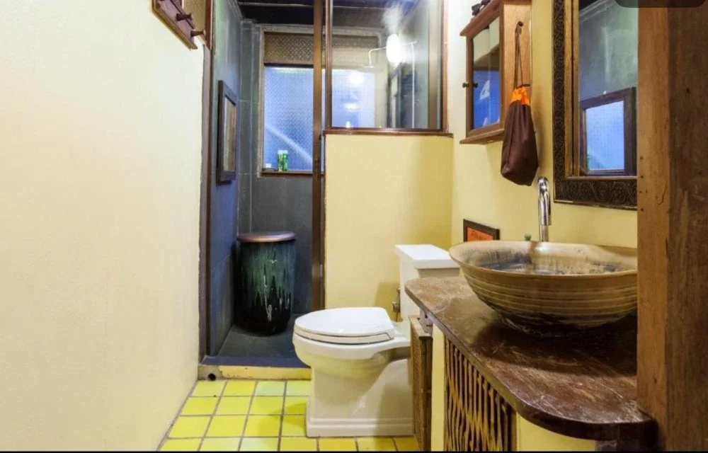 Gallery Picture
